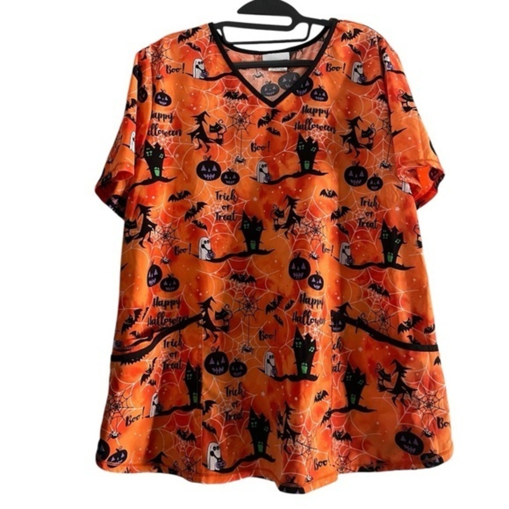 SCRUBSTAR  Women’s Halloween Print  V-Neck Medical Scrub Top Size XL/XG